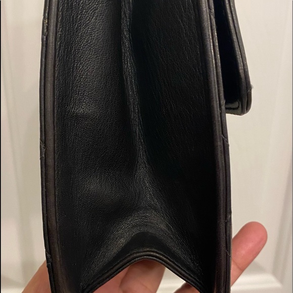 Authentic Chanel Lambskin Quilted Medium Single Flap - Picture 7 of 17